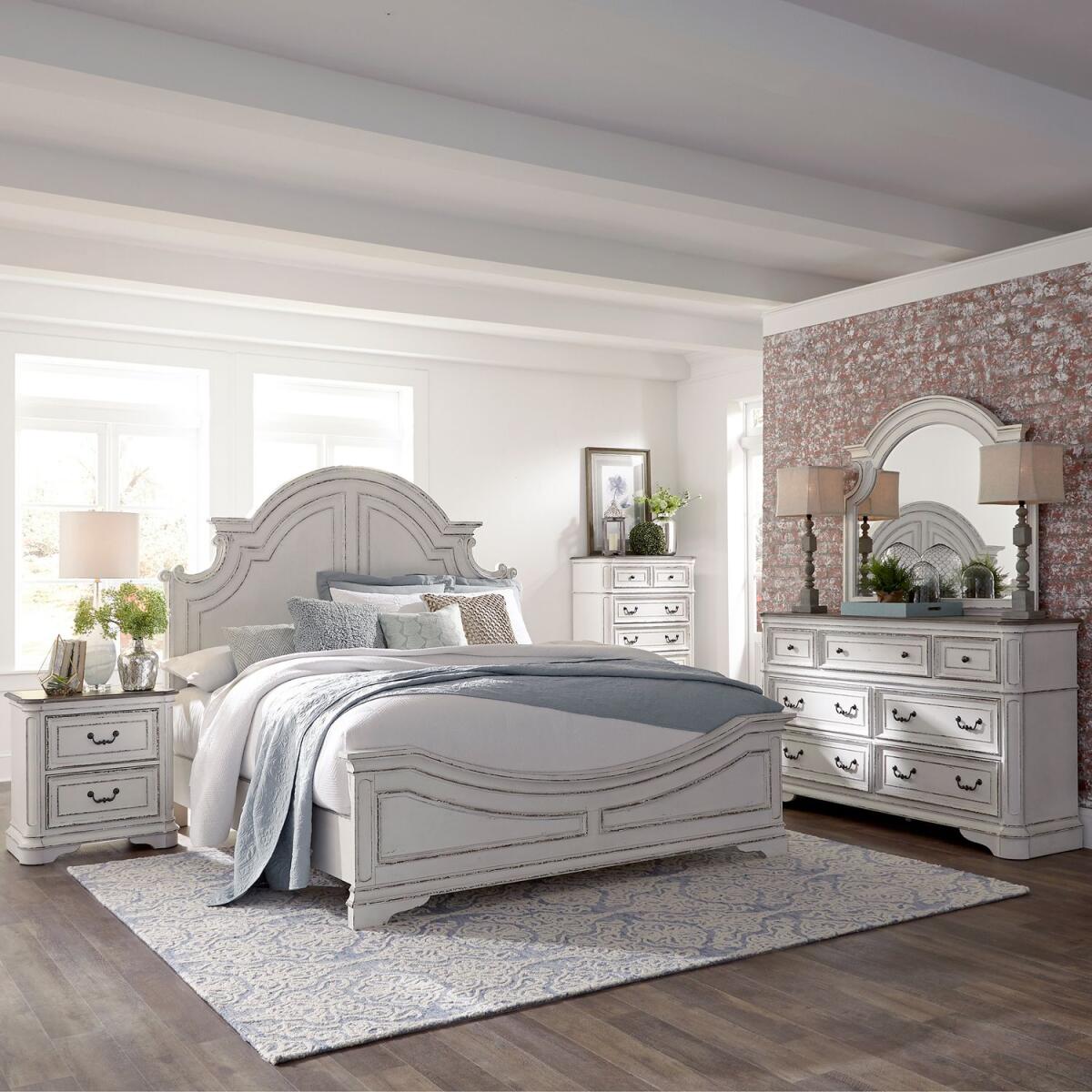 Magnolia Manor King Bed 244-BR15 Magnolia Manor King Bed 244-BR15 - Image 1