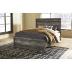 Wynnlow Queen Panel Bed